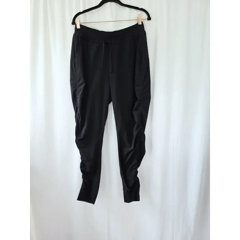 Athleta Attitude Pants‎ Women's Size 8 Black Jogger Athleisure Ruched Pockets